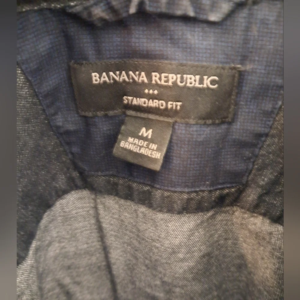 Banana Republic Men's Expedition Denim Standard Fit Button Up Shirt